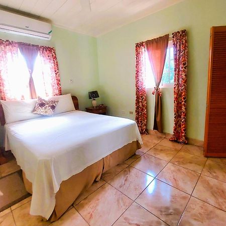 Stoney Gate Cottages Negril Exterior foto