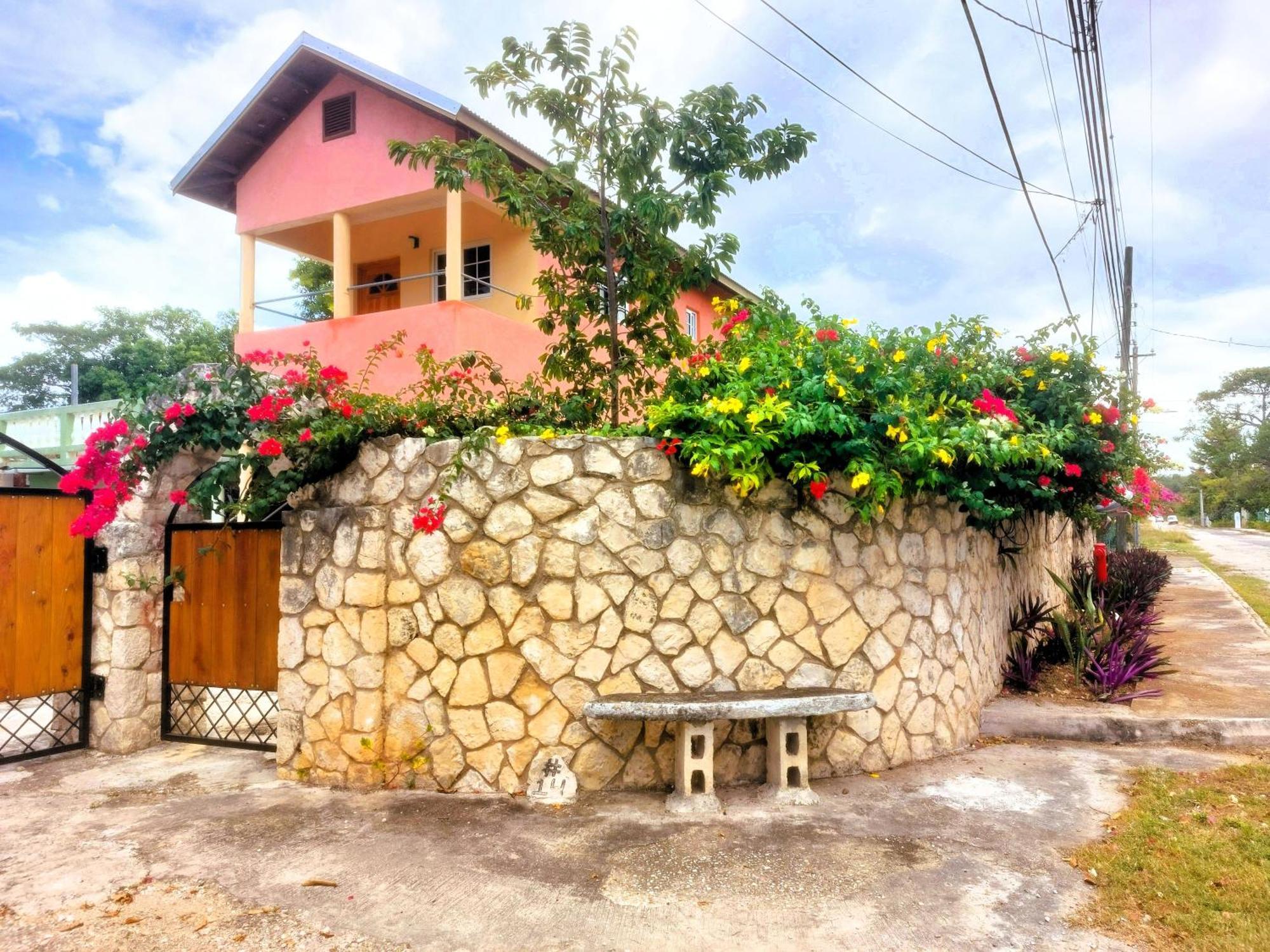 Stoney Gate Cottages Negril Exterior foto